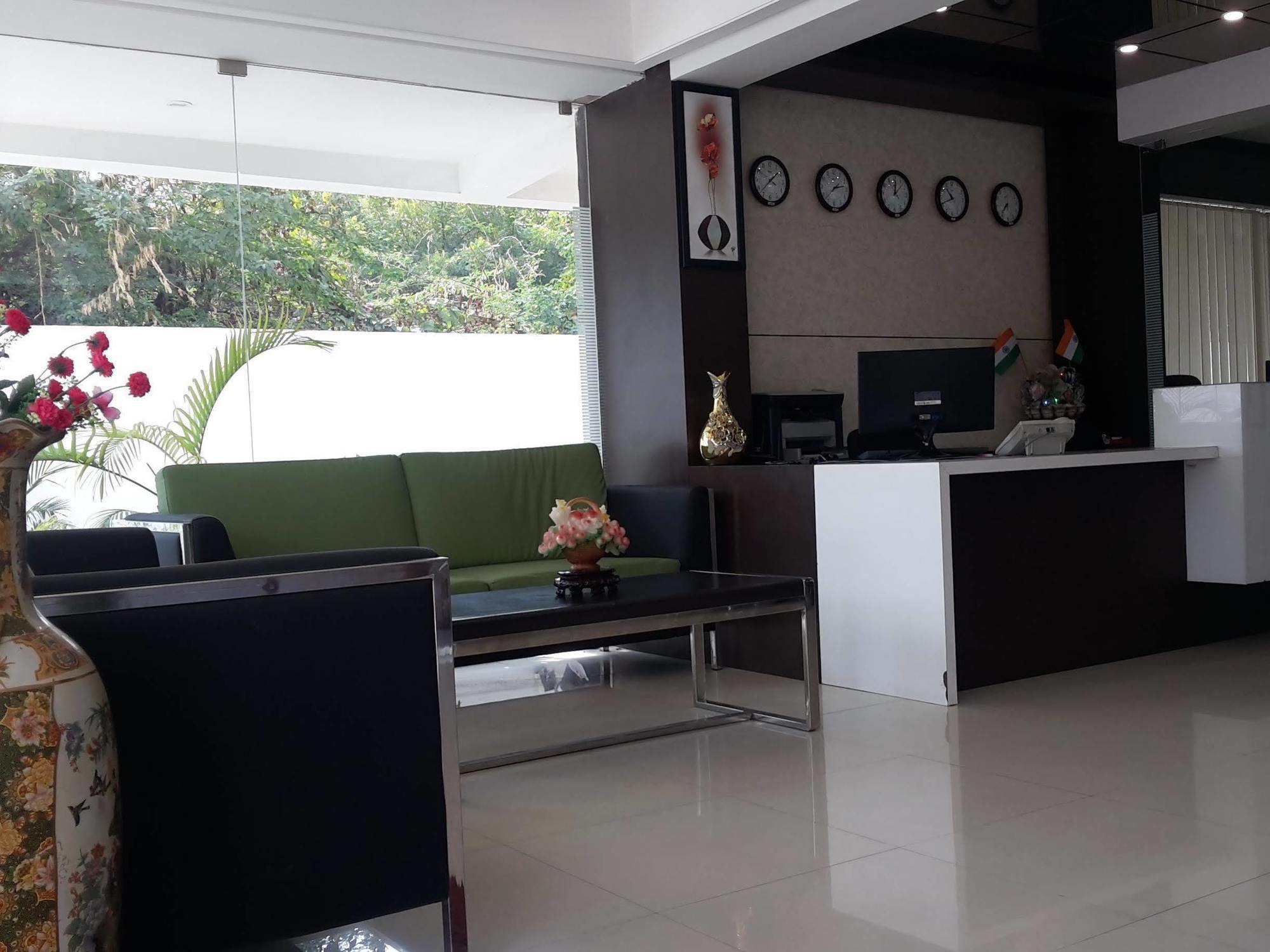 Treebo Flora Inn Nagpur Exterior foto