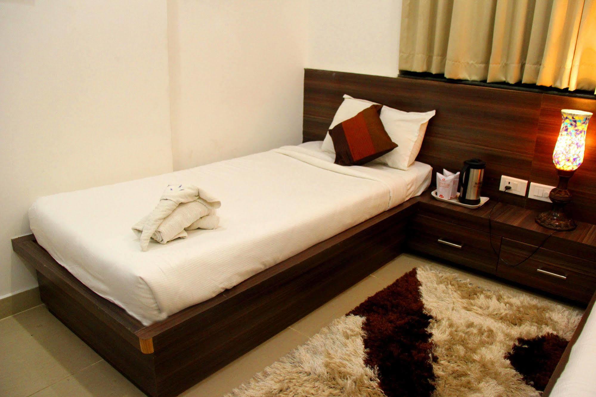 Treebo Flora Inn Nagpur Exterior foto
