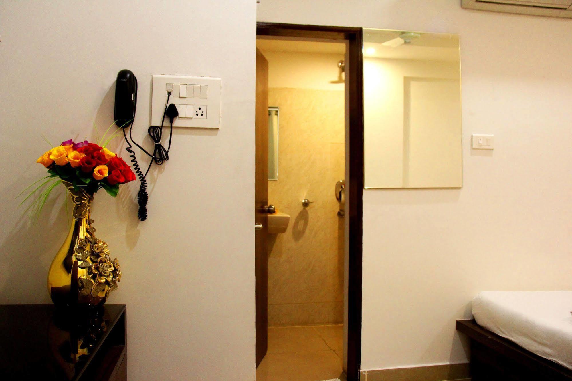 Treebo Flora Inn Nagpur Exterior foto